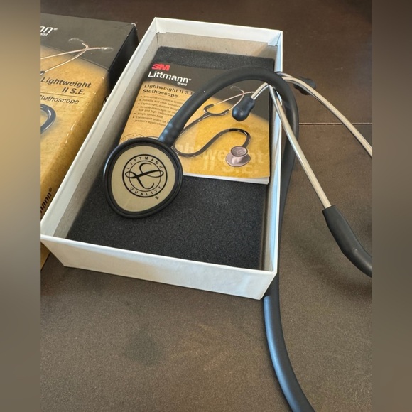 3M Littmann stethoscopes - Picture 5 of 7